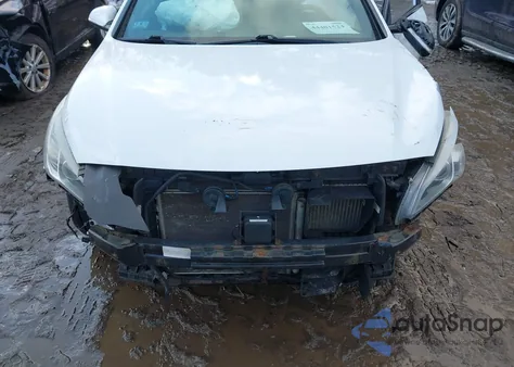 2015 Hyundai Sonata Limited 2.0T z USA, uszkodzony, nr VIN 5NPE34AB0FH131641